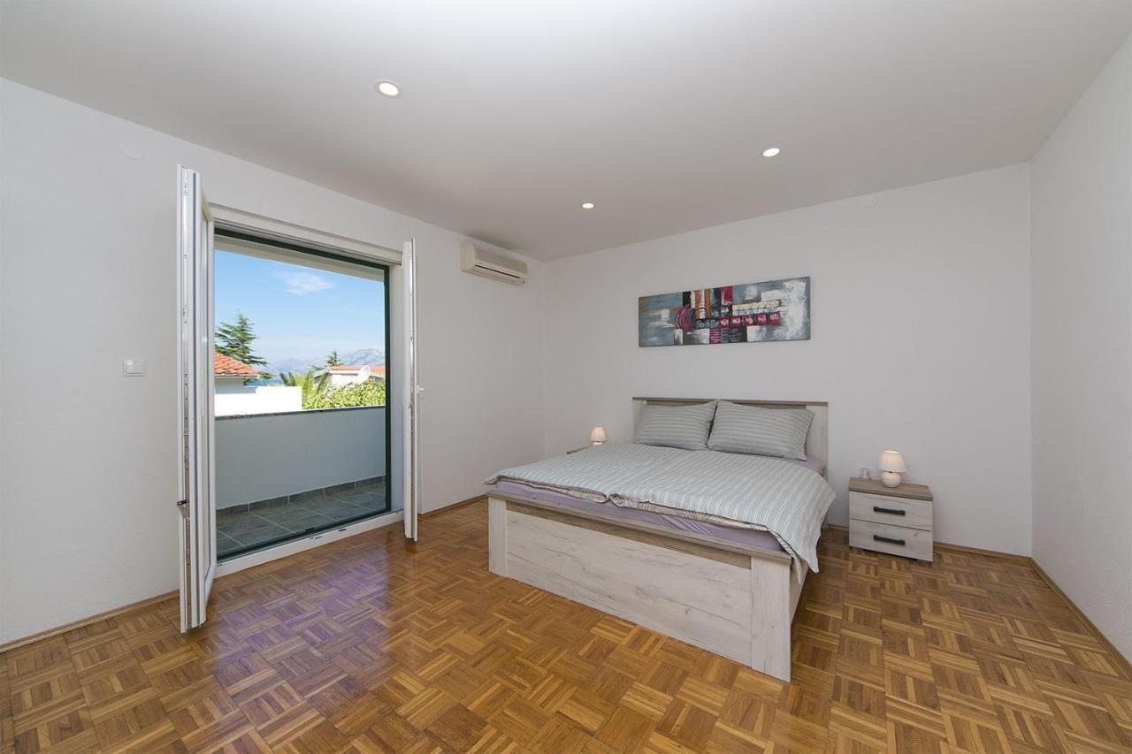 Apartments Sanja Baška Voda Kültér fotó